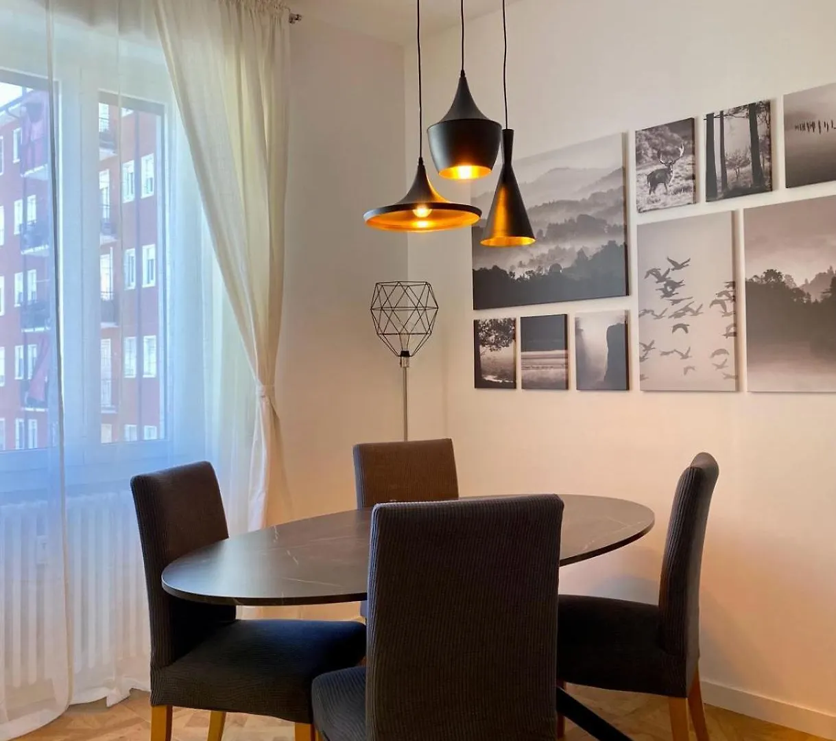 Modern 2 Bedrooms - Cino 15 Milan Apartment